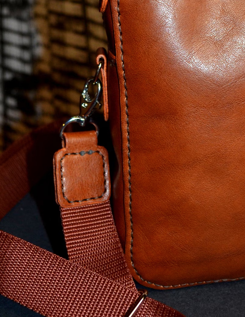Cognac Grain Folio-thumbnail